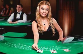 Online casino dealer
