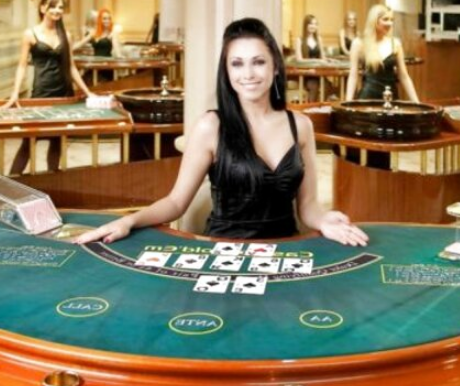 Vrouwelijke Casino Dealer